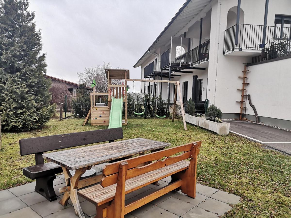 Ferienwohnungen Neukirchen Neukirchen am Teisenberg Dış mekan fotoğraf